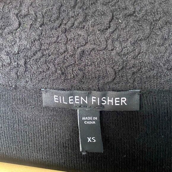 Eileen Fisher Black Textured Short Sleeve Jacket Sz XS - Picture 3 of 4